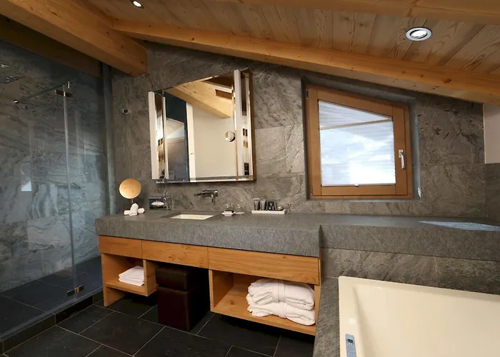 Otel The Capra Saas Fee